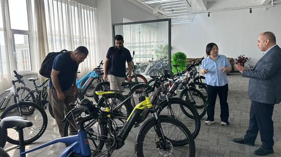 Koya University Delegation in China Visits E-Bike Manufacturer to Advance Clean Transportation on Campus